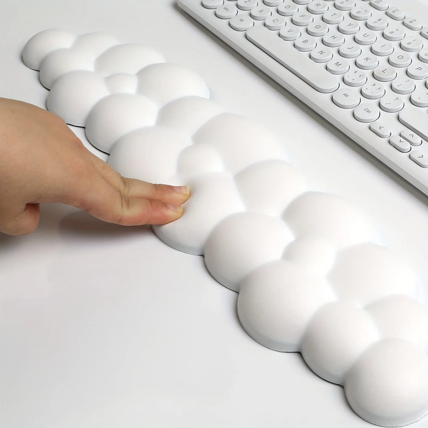 Cloud Wrist Rest Keyboard Pad Ergonomic Comfort for Enhanced Typing Experience