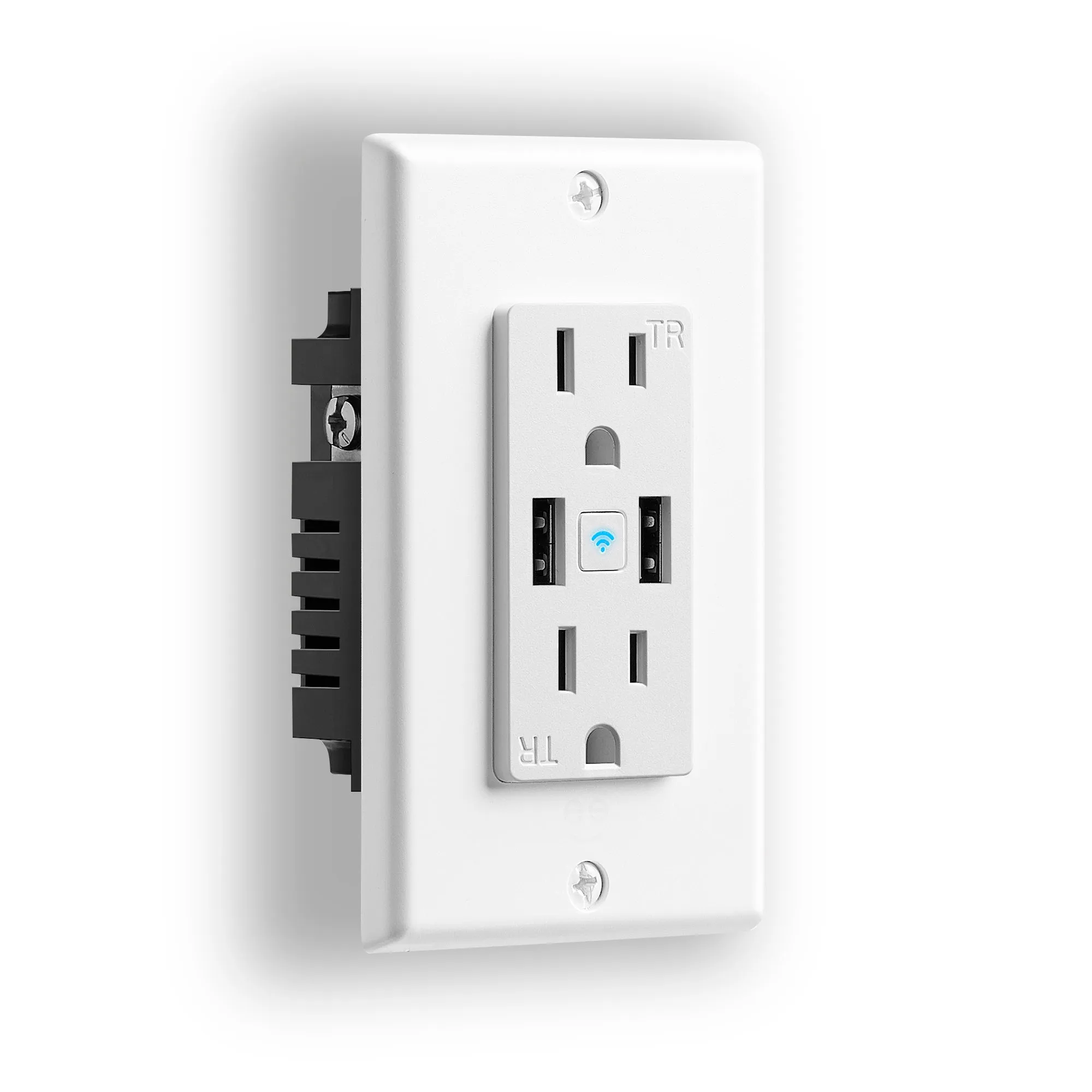 Geeni Current Charge Wall Outlet (2 Plugs & 2 USB Ports)