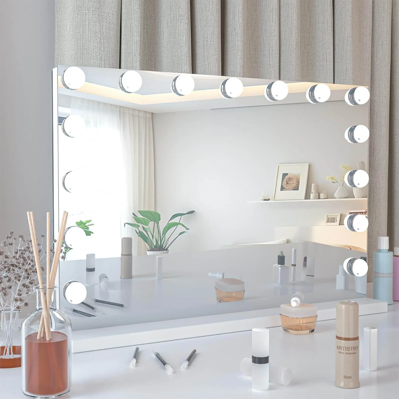 Hollywood Vanity Mirror with Lights 15 Bulbs HW1156