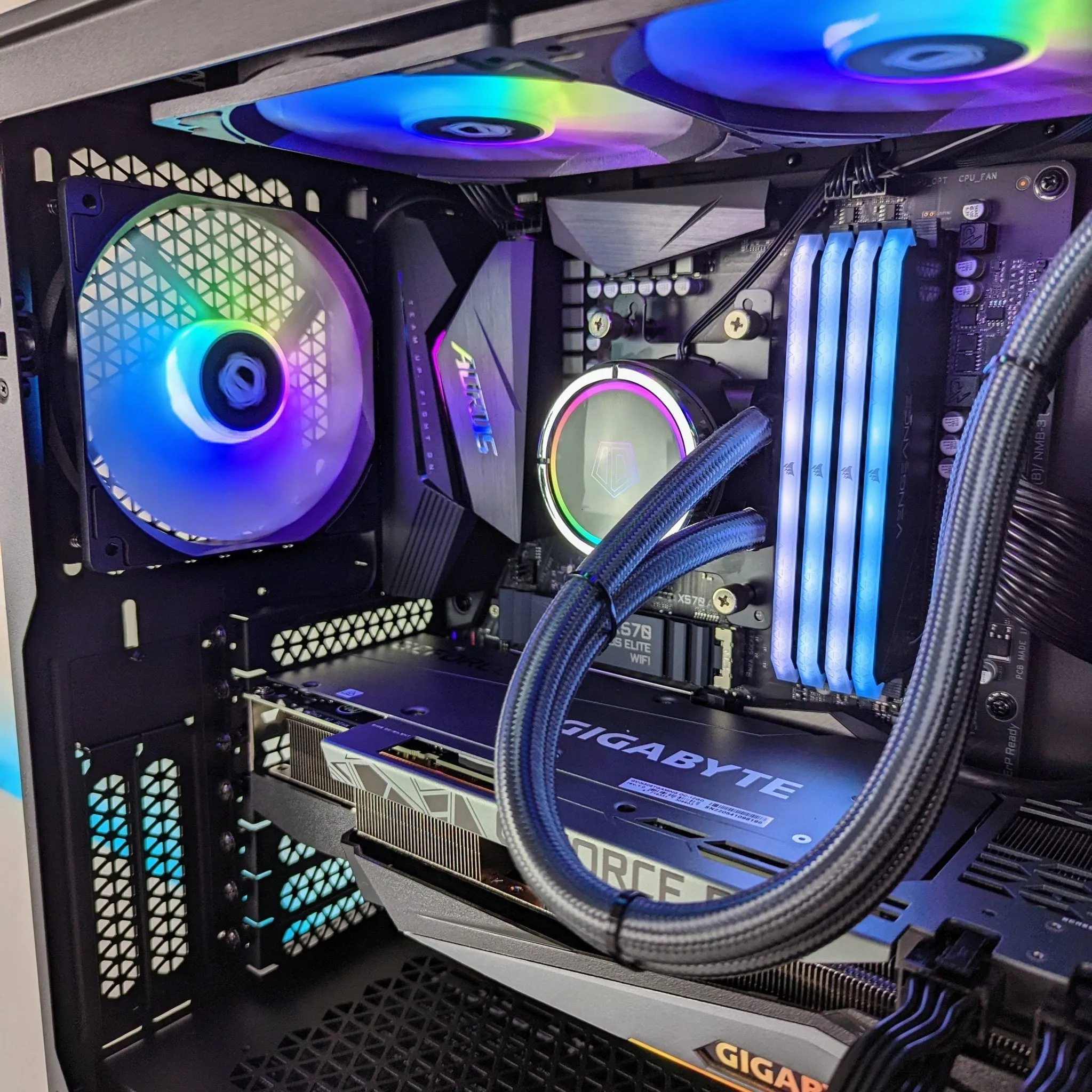 IGaming Ryzen 7/9 9900x| RTX 4070 Super-RTX 4080 super | Eclipse Elite